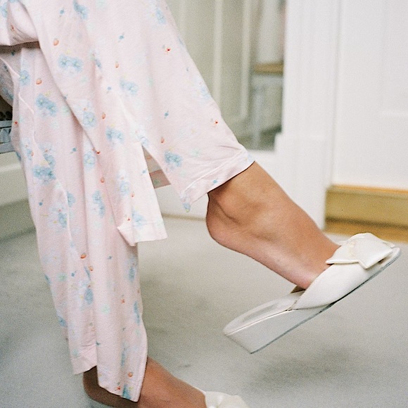 NWT Ms. Djerf 🌸PANTS🌸 - Picture 7 of 8